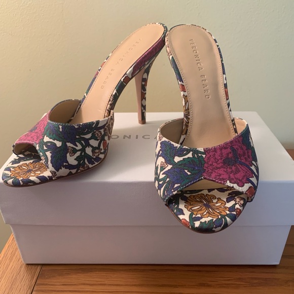 VERONICA BEARD Corie floral slide sandal -7-NIB!